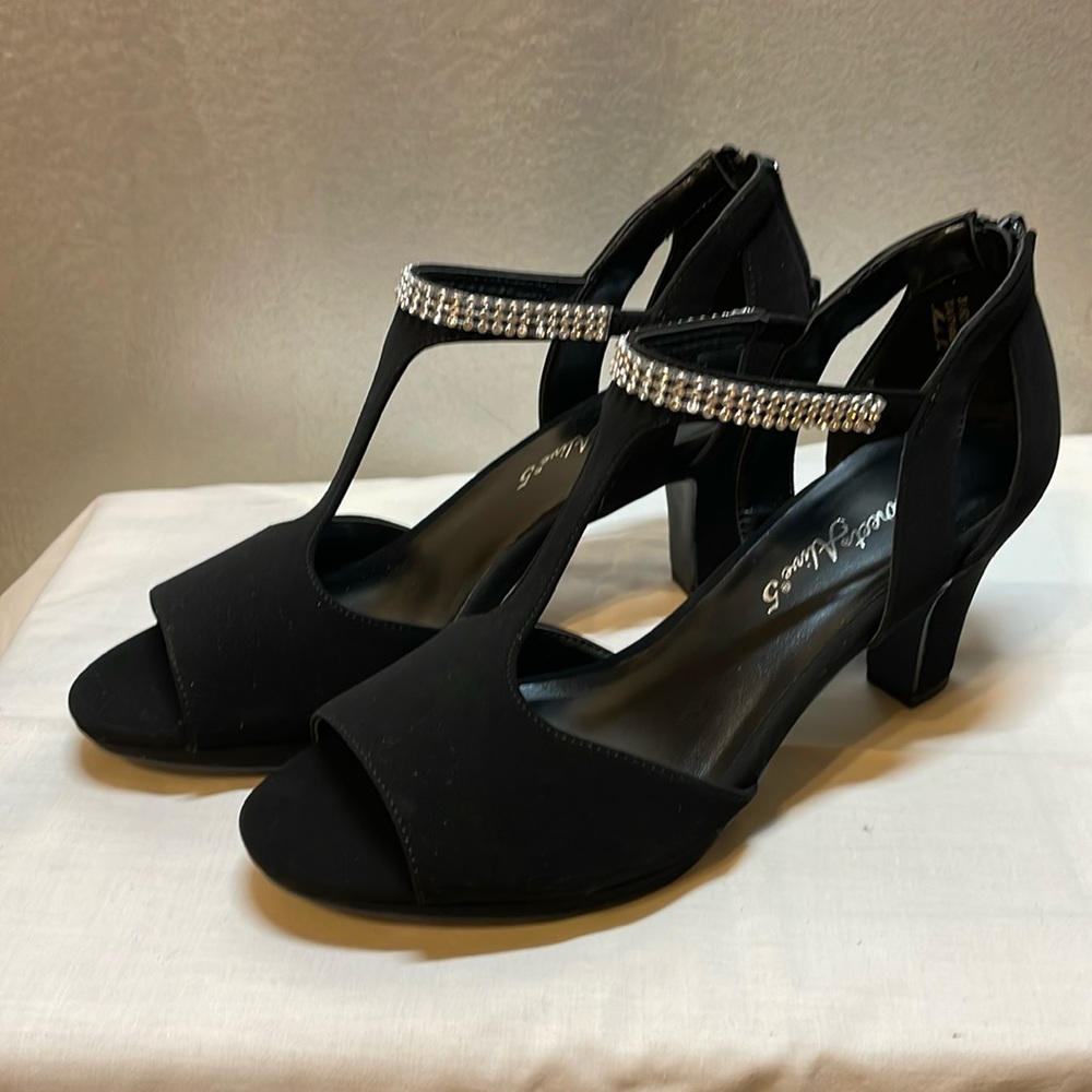 EASY STREET Alive 5 "Flash 2" Black Rhinestone Trimmed Heels - Size 8.5 - Picture 4 of 9